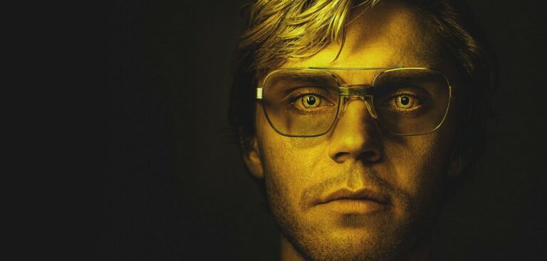 Critique Dahmer Monstre L Histoire De Jeffrey Dahmer Saison 1