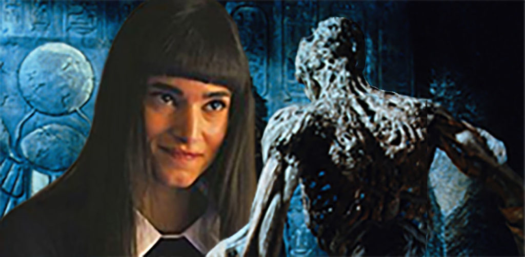 Sofia Boutella ferait une momie bien roulée ! Sofia Boutella ferait une momie bien roulée !