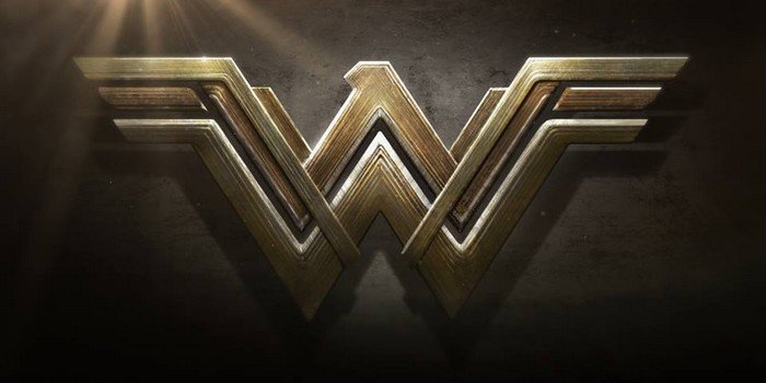 Wonder Woman part en guerre dans des extraits inédits