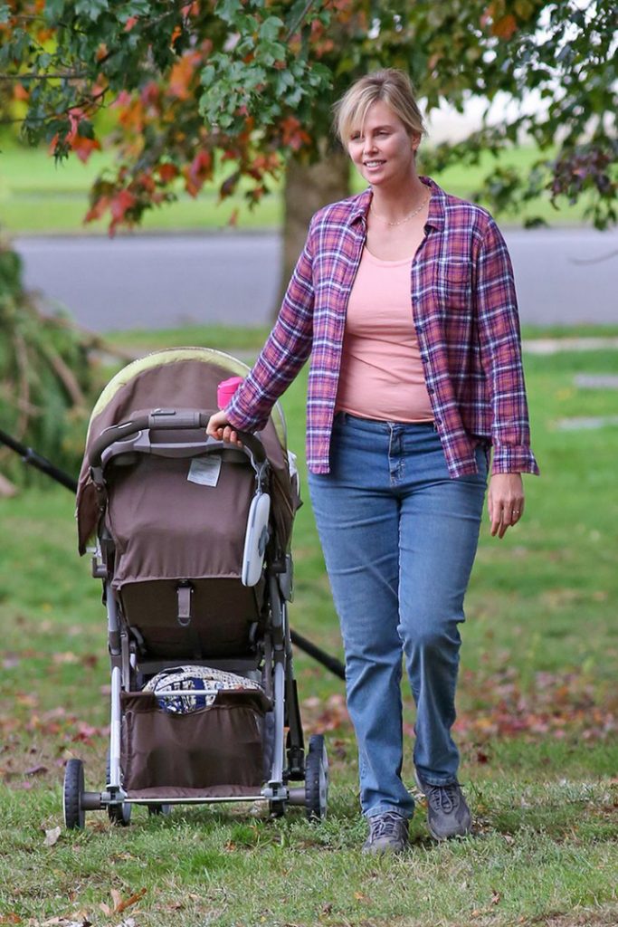 Charlize Theron prend 15 kg pour Tully de Jason Reitman !