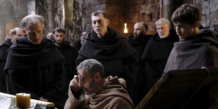 Critique Le Nom de la Rose saison 1 épisodes 1 & 2 : thriller théologique !