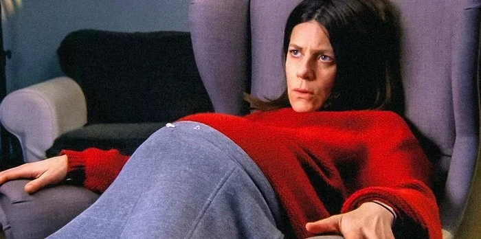 Critique Énorme : La Femme en Sainte