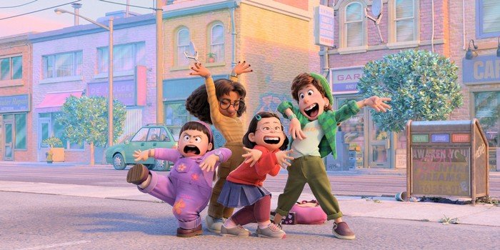 Critique Alerte Rouge : Pixar en pleine puberté