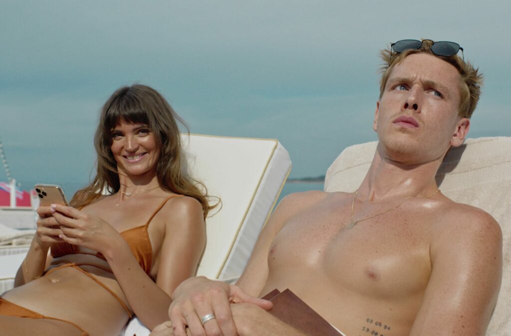 Cannes 2022 – Critique Triangle of Sadness : Une Palme d’or méritée ? Triangle of Sadness © BAC FILMS