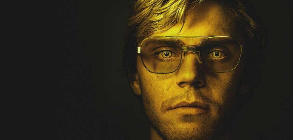 Critique Dahmer – Monstre : L’histoire de Jeffrey Dahmer saison 1 : ceux qu’on ne voit pas Critique Dahmer - Monstre L'histoire de Jeffrey Dahmer, saison 1 ceux qu'on ne voit pas