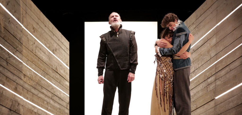 Critique La tempête : une adaptation shakespearienne virevoltante Critique La tempête_1