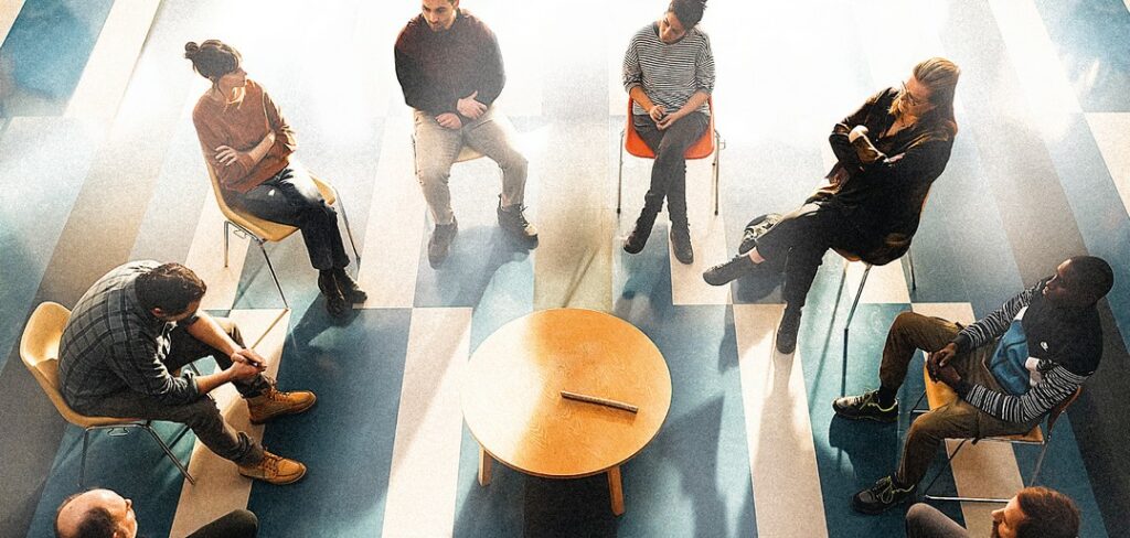 Critique Je verrai toujours vos visages : sur écoute Critique Je verrai toujours vos visages