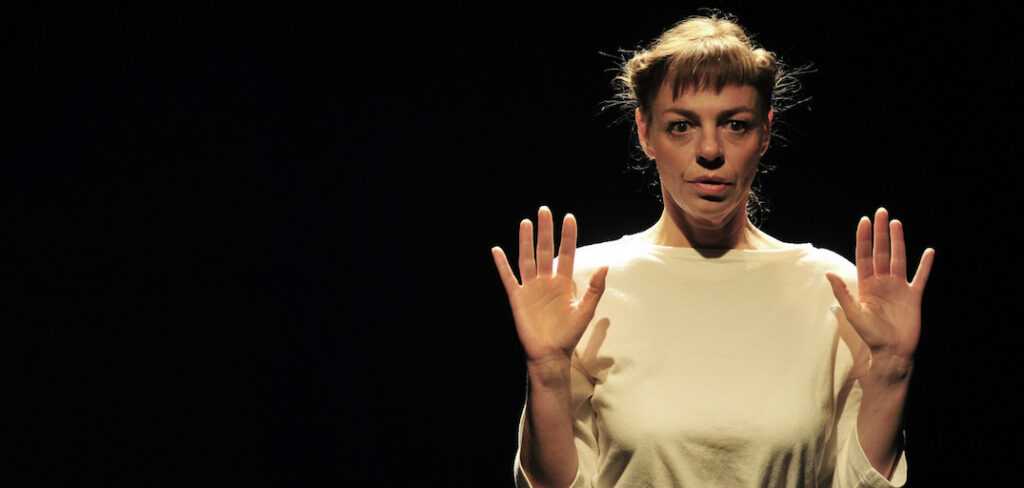 Avignon 2023 – La femme à qui rien n'arrive_1