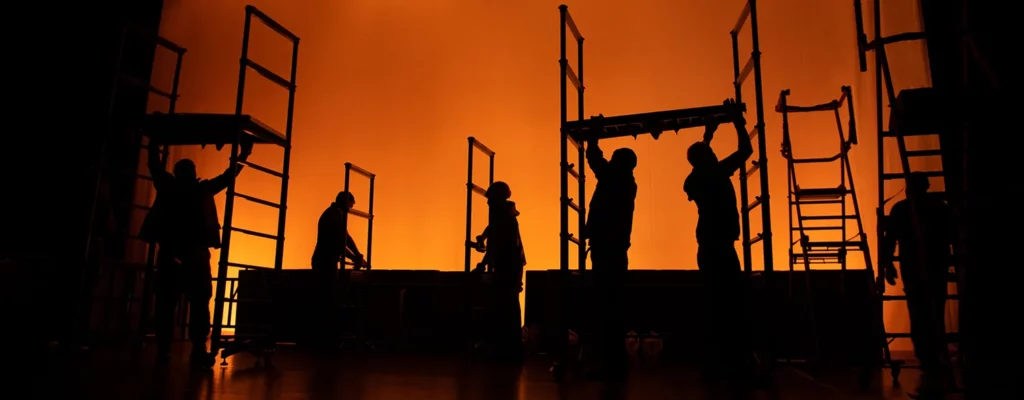 Avignon 2023 –Le Moby Dick : dockers un jour, dockers toujours ! Critique Le Moby Dick