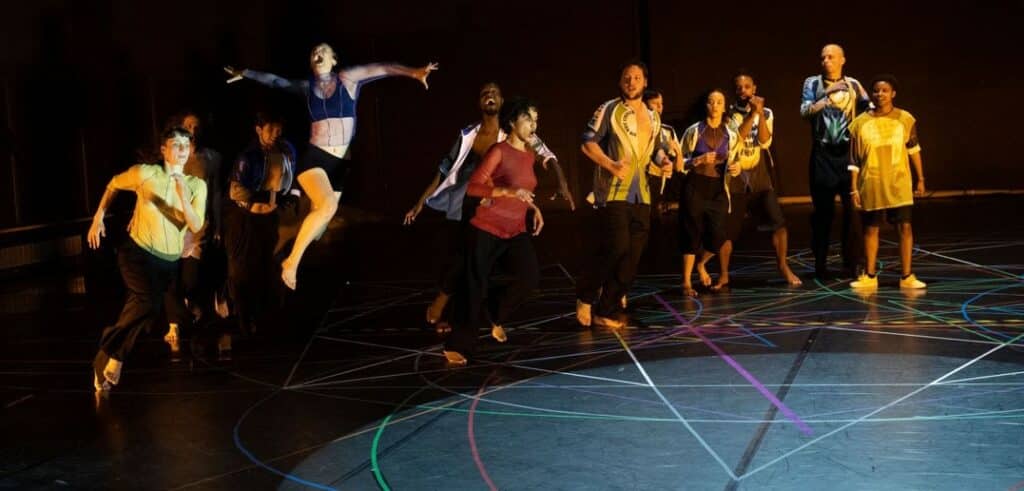 Critique EXIT ABOVE : une tempête collective se déchaine © Anne Van Aerschot
