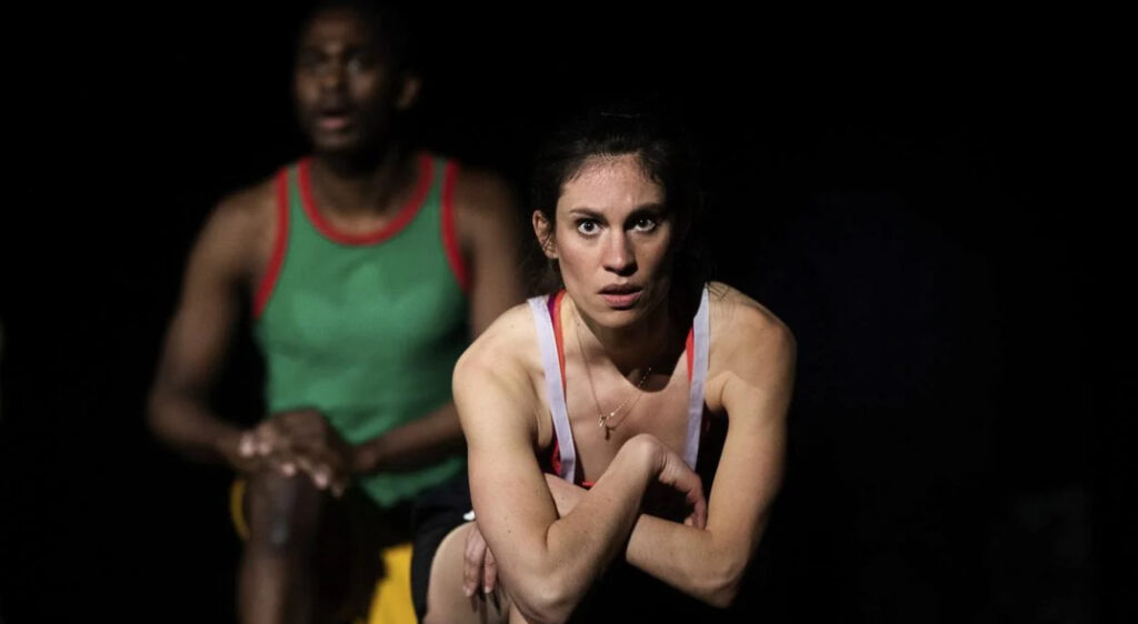 Critique Je ne cours pas, je vole ! : le sport de haut niveau, le revers de la médaille Critique Je ne cours pas, je vole-1