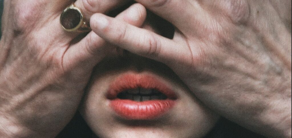 Critique Le Consentement : commun monstre Critique Le Consentement