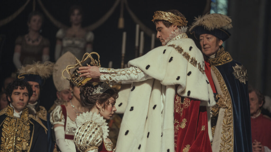 Critique Napoléon : le retour de l’impossible biopic Napoléon © 2023 Apple Inc. Tous droits réservés