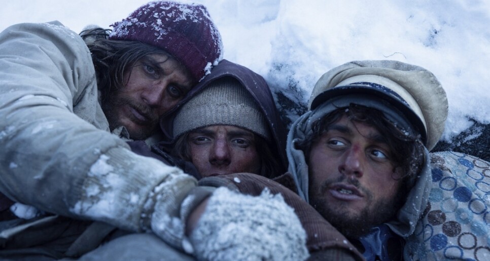 Critique Le Cercle des Neiges : dans l’Enfer des Andes Critique Le Cercle des Neiges : dans l'Enfer des Andes