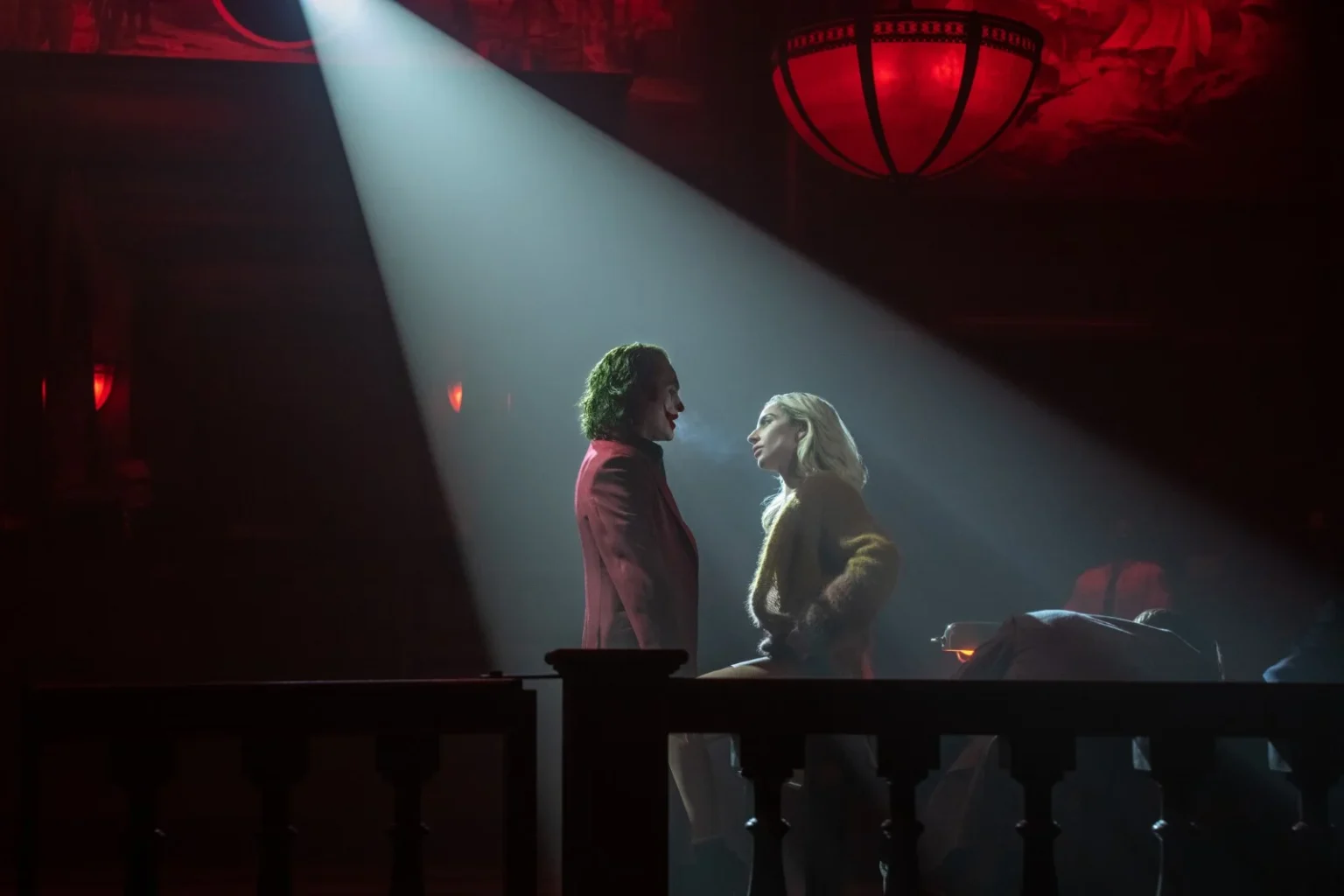 Critique Joker : Folie à deux, le nouveau classique des suites inutiles Joker : Folie à deux © 2024 Warner Bros. Entertainment Inc.