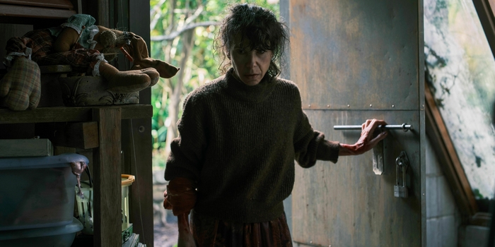Critique Substitution (Bring Her Back) : famille décomposée