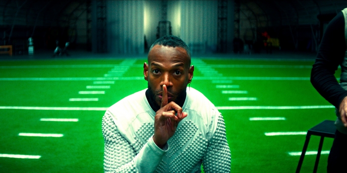 Critique G.O.A.T. (Him) : carton jaune pour Justin Tipping