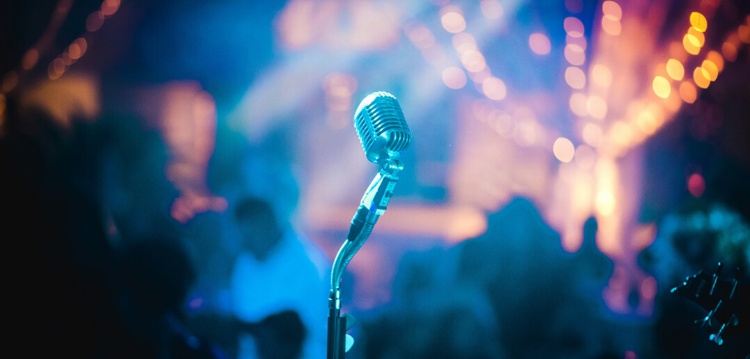 Formation au stand-up - développez votre talent comique au Cours Florent