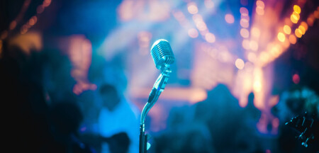 Formation au stand-up - développez votre talent comique au Cours Florent