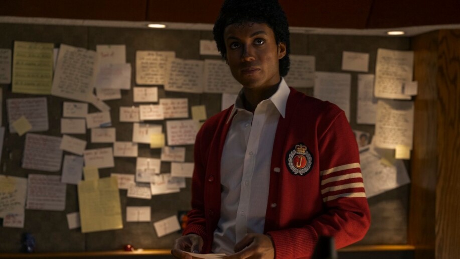 Critique Michael : l'ascension émancipatoire du Roi de la Pop