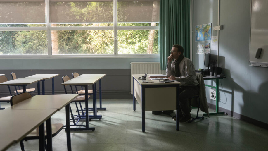 Critique l'Abandon : qu'est-ce qu'y a tué Samuel Paty ?