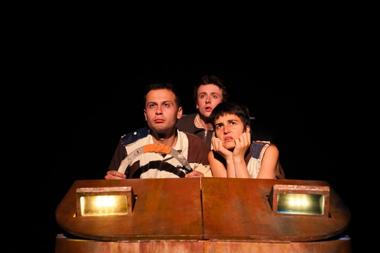 Pièce de théâtre Fin, fin et fin