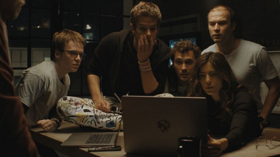 Critique Artificial : l'Asocial Network sur Open AI